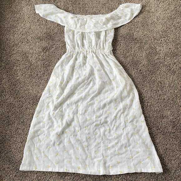 Dresses & Skirts - Vintage Floral Off the Shoulder Midi Dress